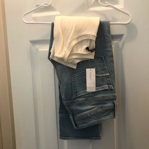 American Eagle Cropped Jeans and AE Top.